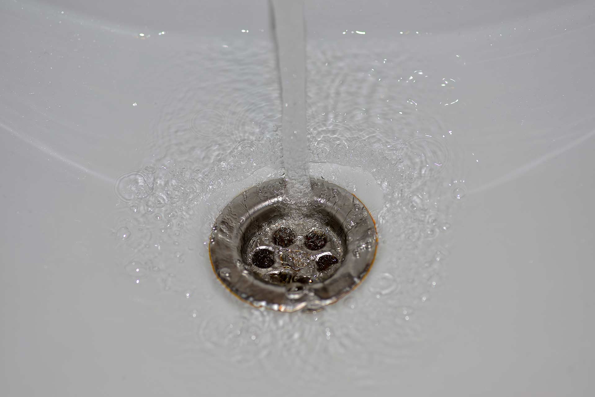 A2B Drains provides services to unblock blocked sinks and drains for properties in Beckton.